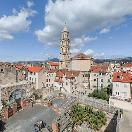 Grand Palace Luxury Retreat - Tale Of The Sea