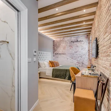 Гостьовий будинок Grand Palace Luxury Retreat - Tale Of The Sea 4*