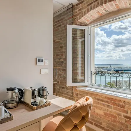 Grand Palace Luxury Retreat - Tale Of The Sea 4*