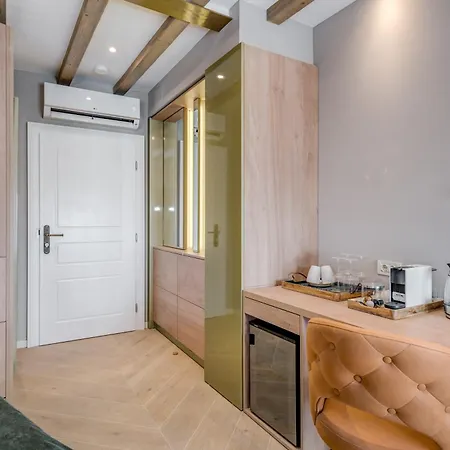 Grand Palace Luxury Retreat - Tale Of The Sea 4*