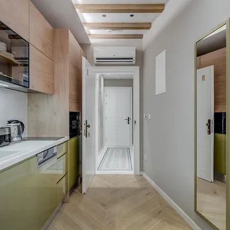 ゲストハウス Grand Palace Luxury Retreat - Tale Of The Sea 4*